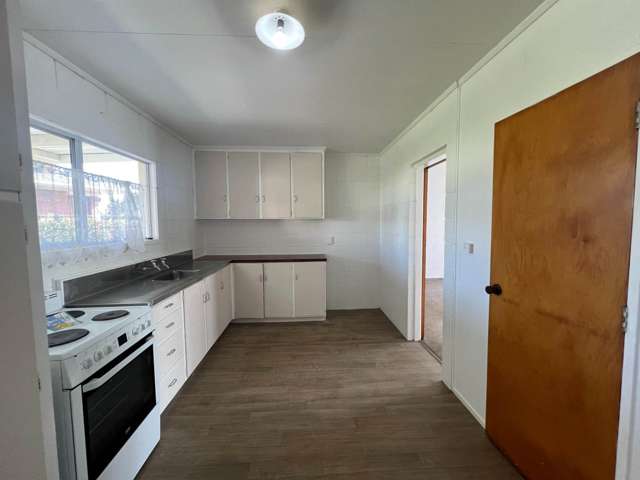 2/13 Sandspit Road Waiuku_2