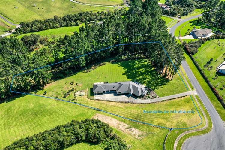 64 Manuka Grove Helensville_26