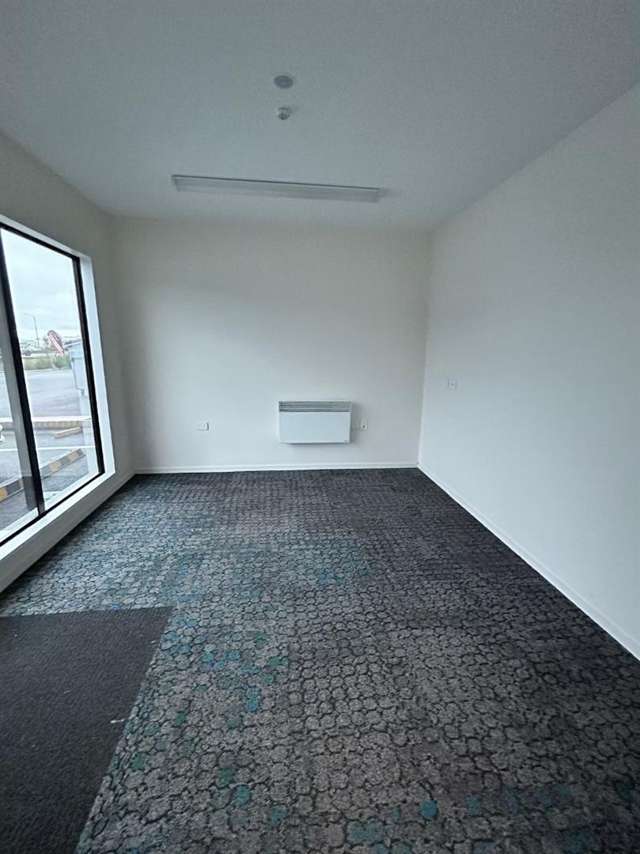 Unit 25, 3 Factory Drive Rolleston_3