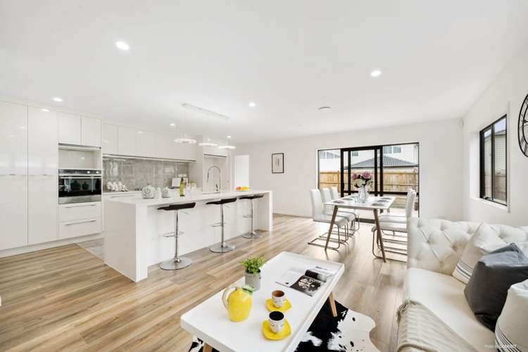 6 Eastfield Avenue Flat Bush_5