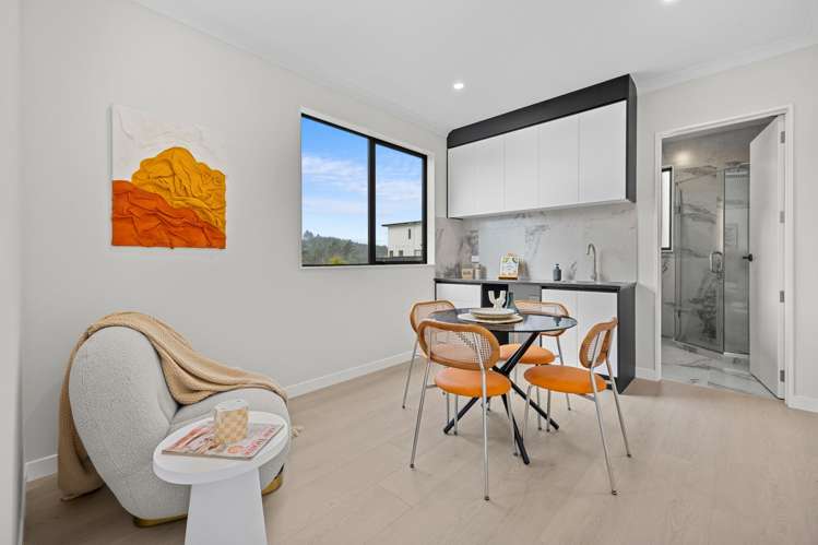 17 Bremner Ridge Street Flat Bush_15