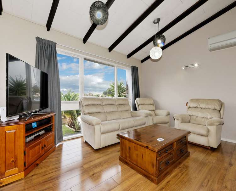 218 Glengarry Road Glen Eden_7