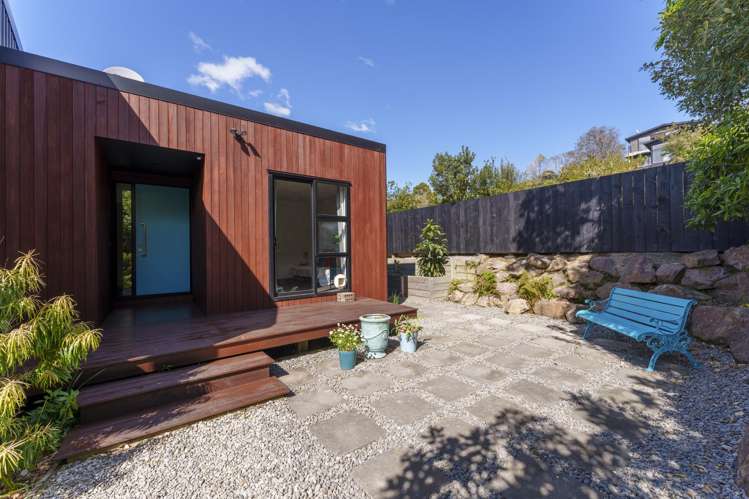 8 Merlincote Crescent Governors Bay_16