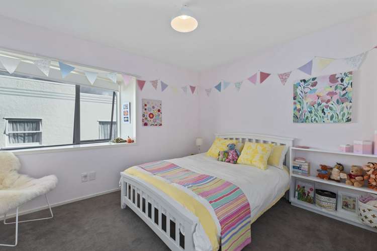 21 Merani Street Narrow Neck_11