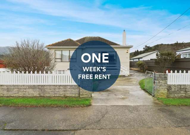Charming Two Bedroom House in Wainuiomata - First Week is Rent Free!