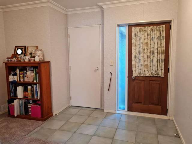 2/737 Cameron Road 11234_4
