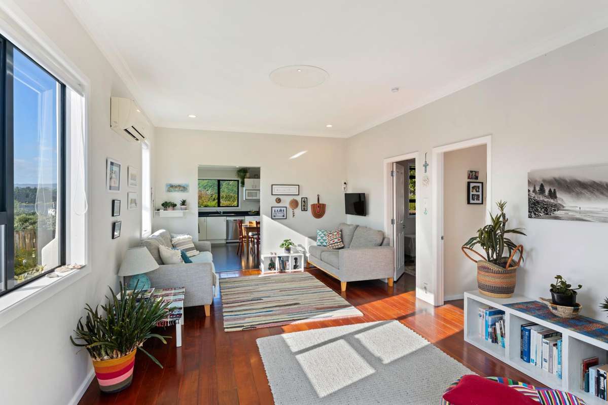 61 Tennis Court Road_1