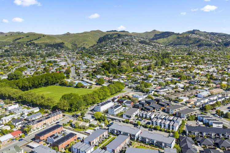 10/15 Bunyan Street Waltham_18