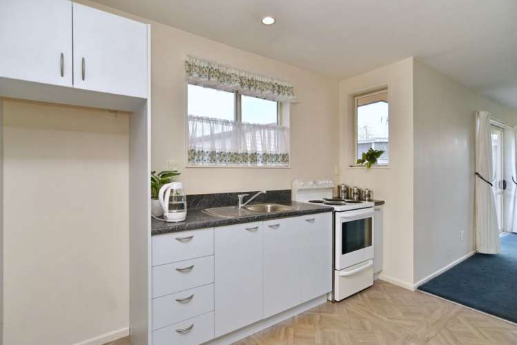19 Charlotte Lane Woolston_12