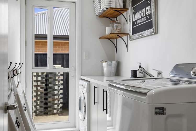 10 Kuta Street Pegasus_15