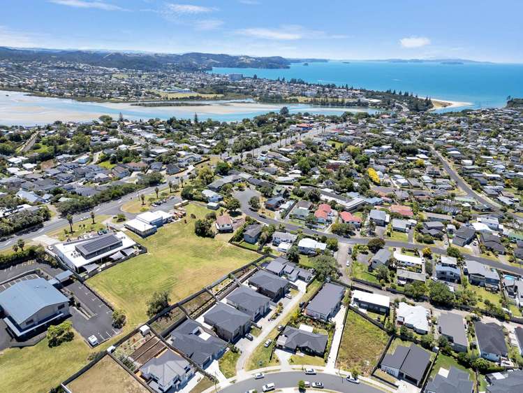 31 Surf View Crescent Red Beach_32