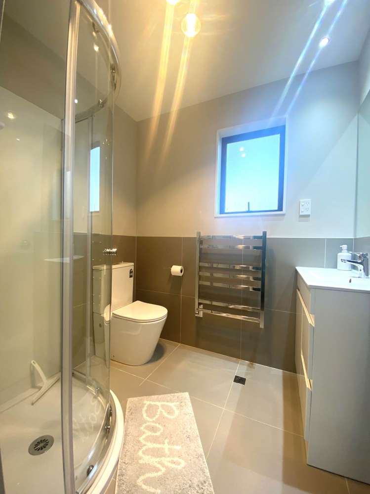 8/30 West Coast Road Glen Eden_4