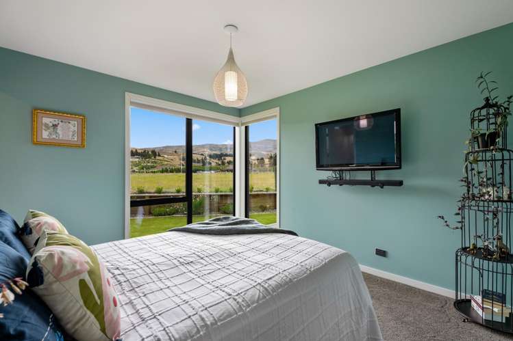 93 Magnum Drive Cromwell_13