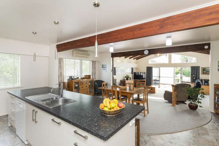 1033 Aberdeen Road Te Hapara_12