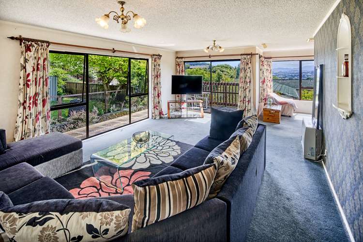 16 Brasenose Place Tawa_3