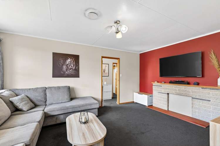 813 Willowpark Road South Akina_5