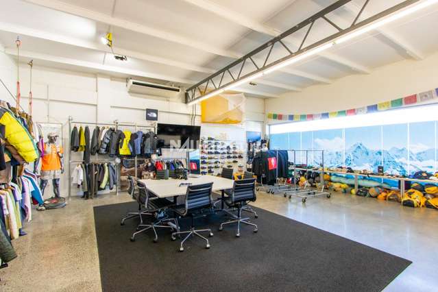 2B/38 Barrys Point Road Takapuna_4