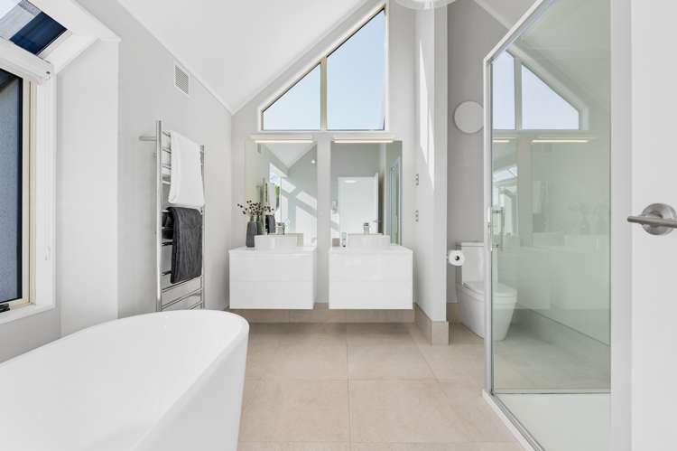 9 River Oaks Place Pukete_21