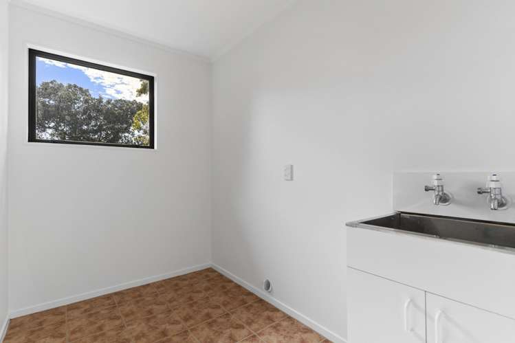 5 Titchener Street New Lynn_14