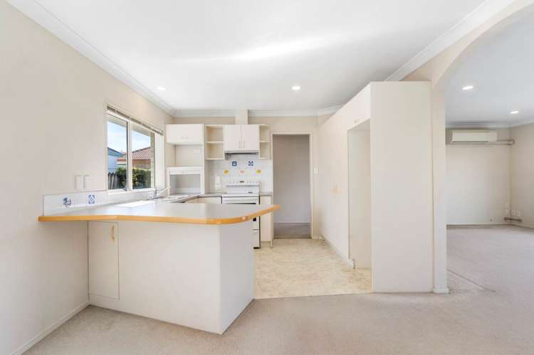 2/12 Astoria Place Northpark_14