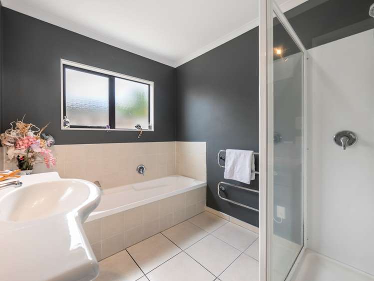 12 Sarah Place Papamoa_12