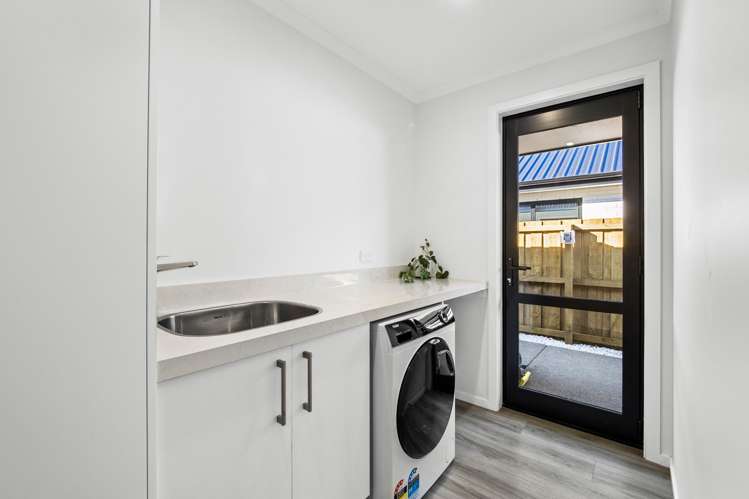 8 Redhaven Rise Netherby_21
