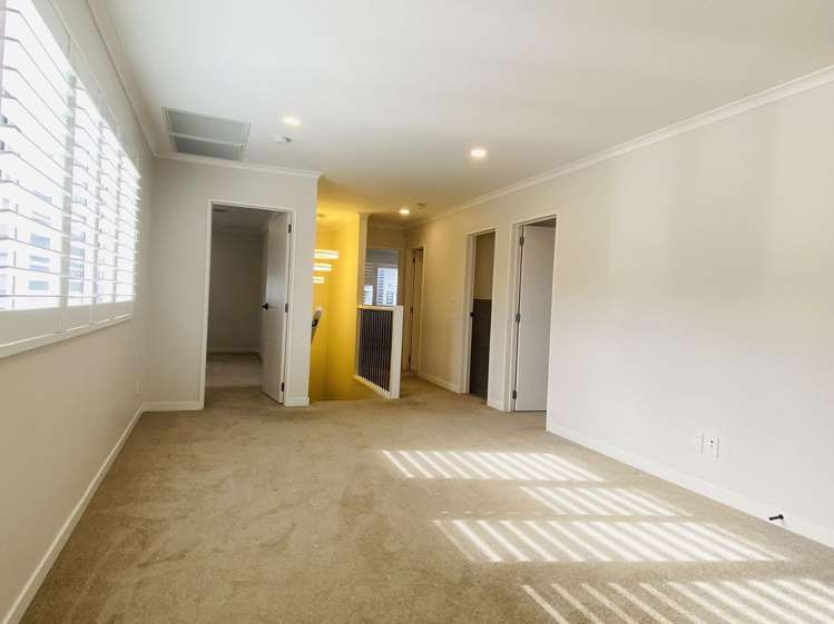 21 Hangar Lane 11428_8