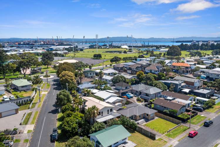 3 Clyde Street Mount Maunganui_39