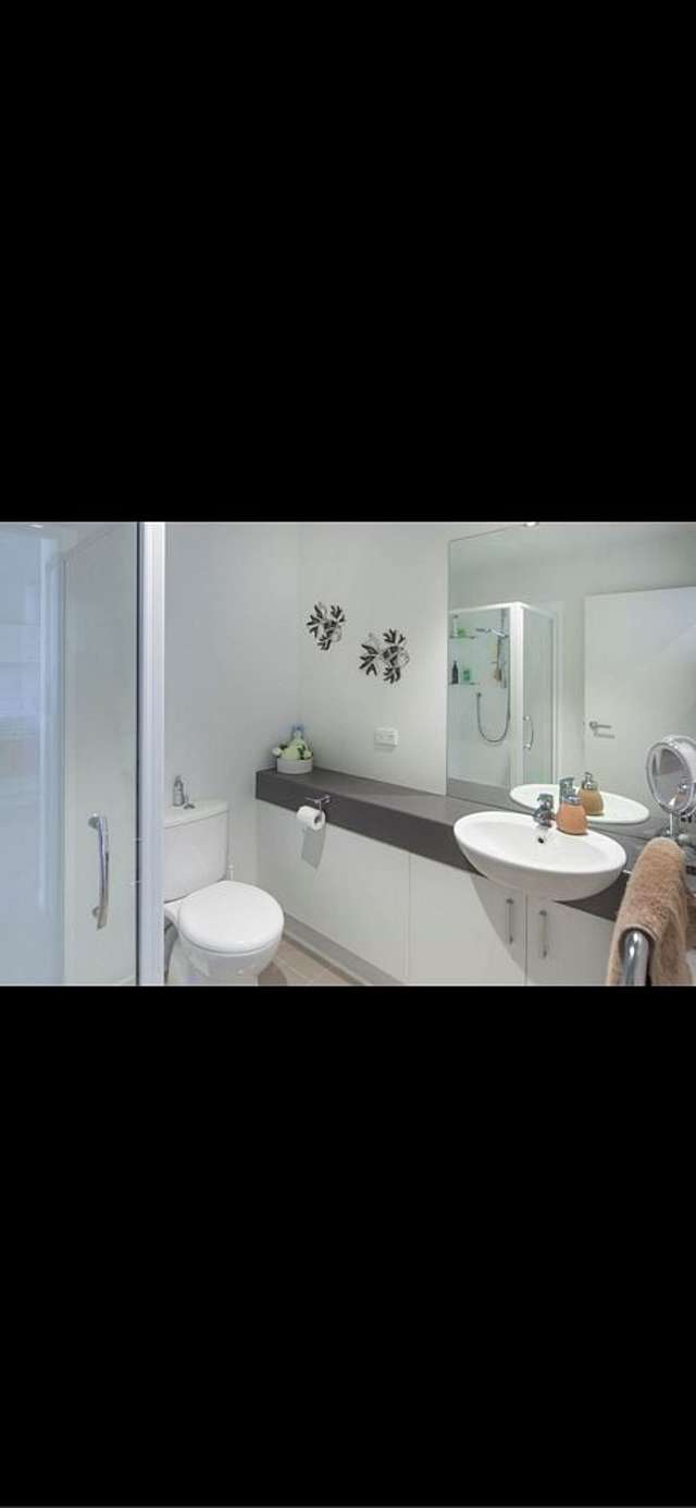 D3/60 Masons Road Oteha_4