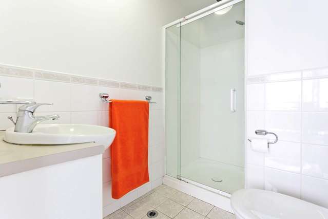 6d/50 Eden Crescent Auckland Central_3