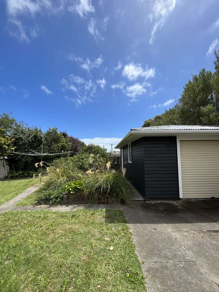35 Aotaki Street Otaki_22