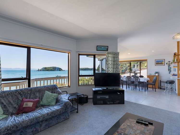 19 Cornwall Place Takaka_8