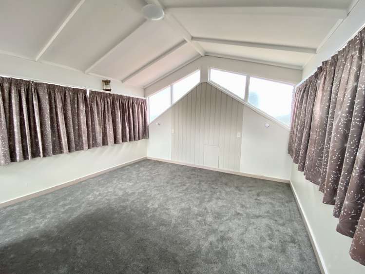 35 Archibald Road Kelston_10