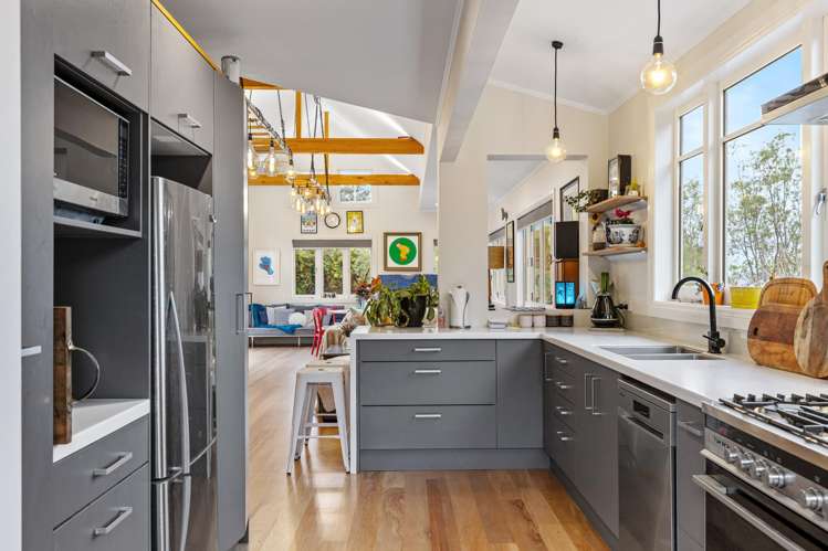 36 West Lynn Road Titirangi_13