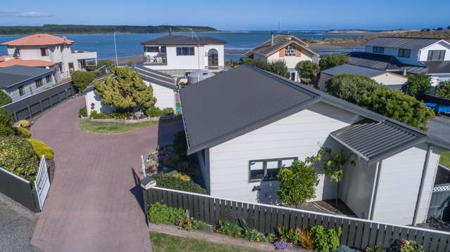 7 Rosvall Place Foxton Beach_1