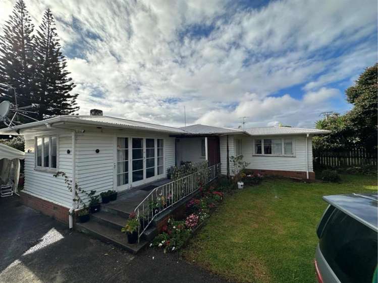 105 Russell Road Manurewa_1
