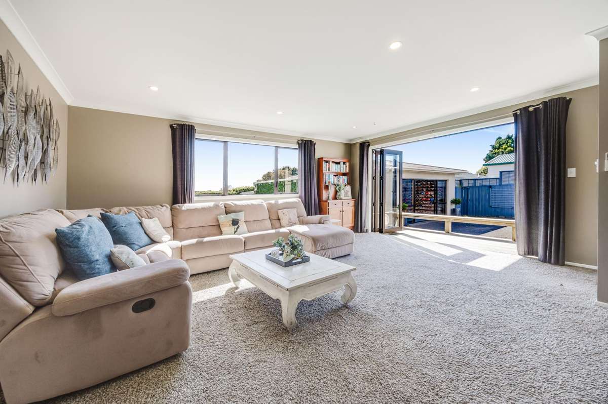 19 Coronation Avenue_3