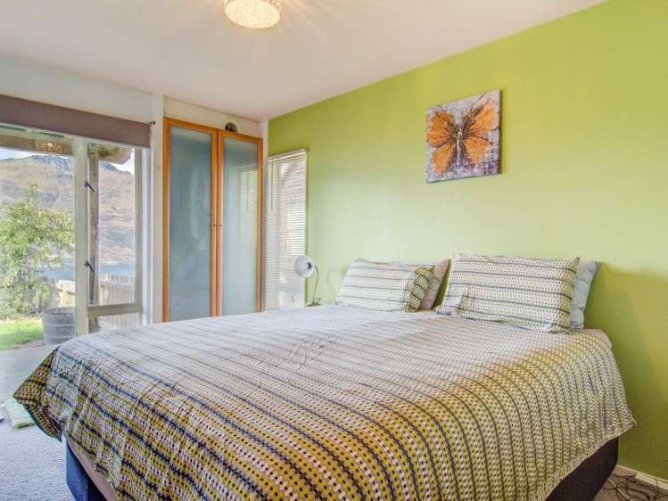 2b Bird Place Fernhill/Sunshine Bay_15