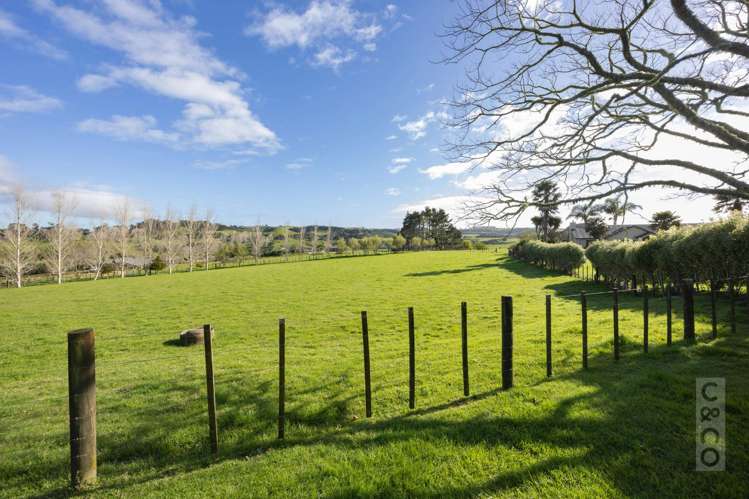 1224 State Highway 16 Waimauku_16