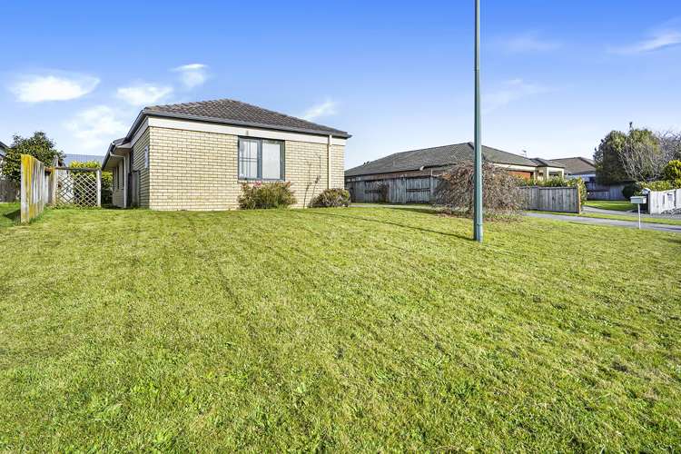 12 Farnham Close Rototuna North_16