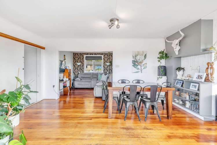 86 Pakeha Street_5