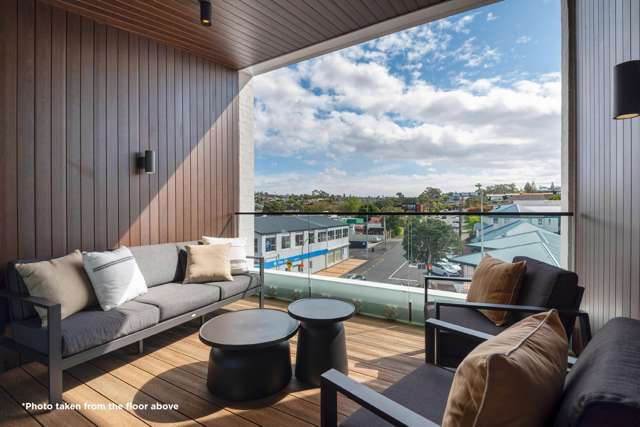 2/423-427 Beach Road Mairangi Bay_3