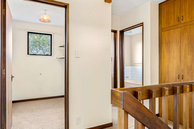 11 Langham Place Redwood_11