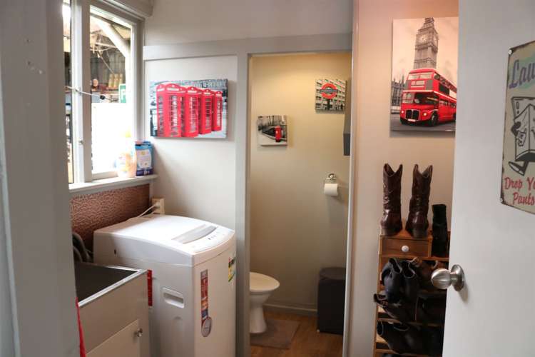 9 Ross Street Dunollie_11