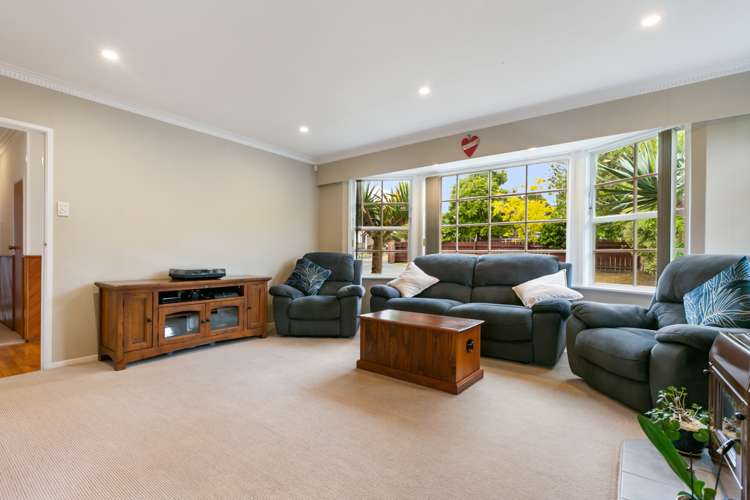 5 Bellringer Road Massey_9