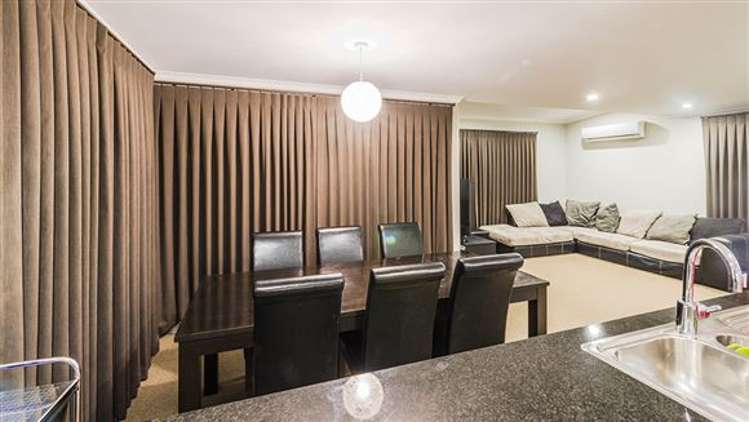 3 Hirimate Place Flat Bush_15