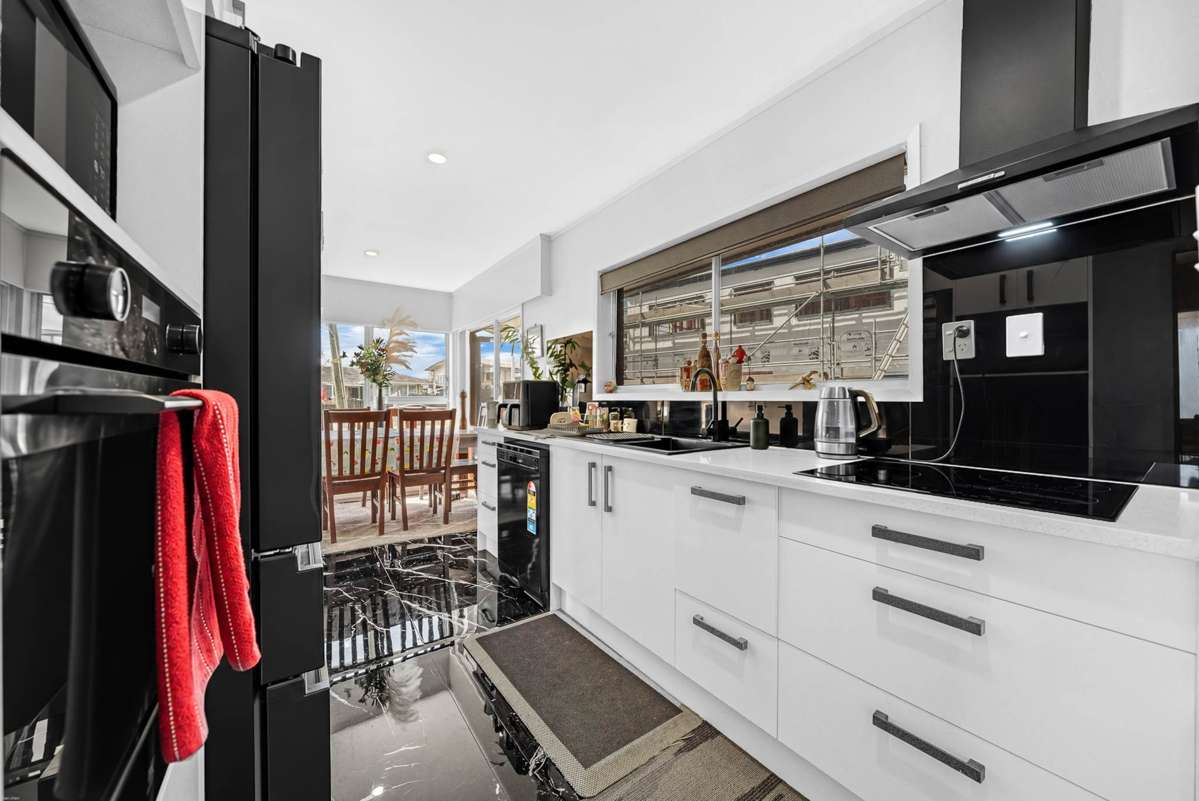 83 Hillside Road_5