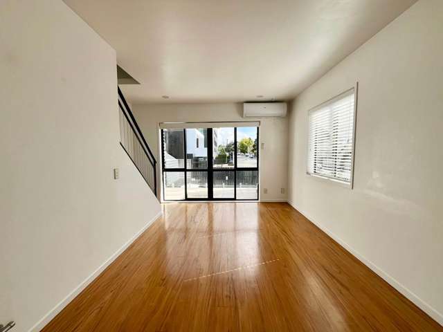 1/53 Main Highway Ellerslie_1