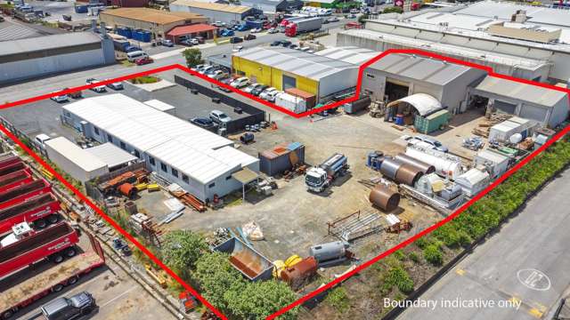 Warehouse, Office & Yard Combo