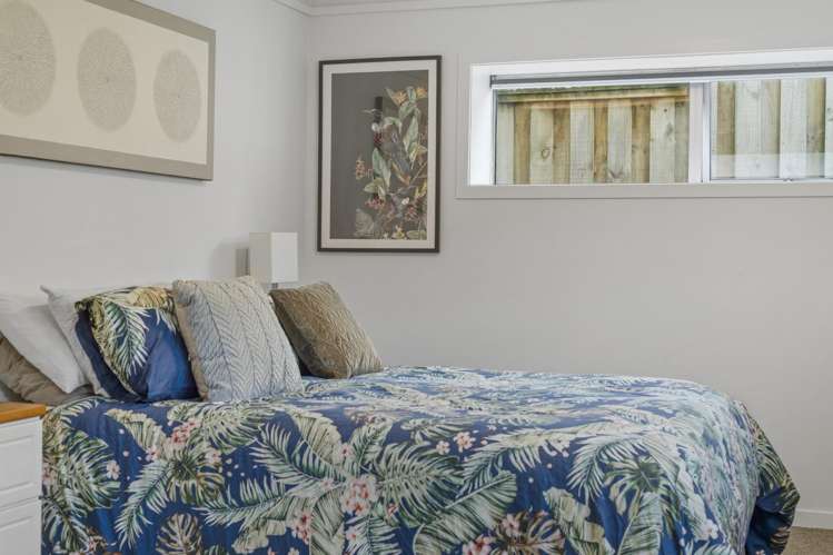 96 Gilkison Street Halfway Bush_19